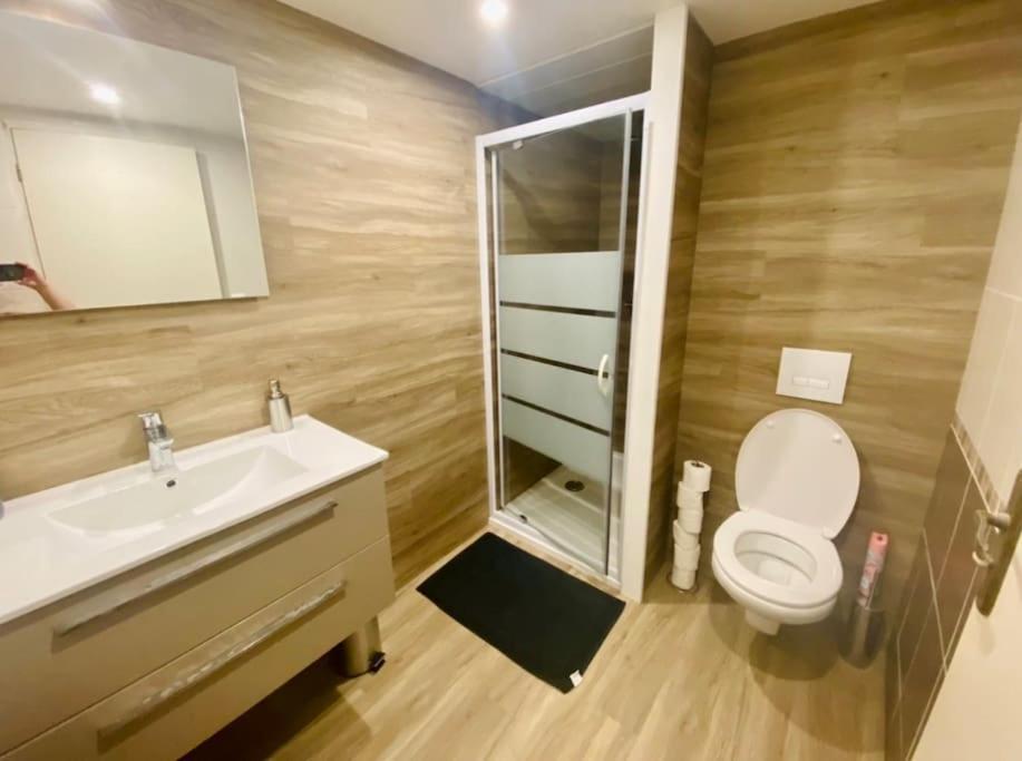 Apartament T2 Neuf Pour 4 Pers , Bien Place Et Parking Gratuit Tuluza Zewnętrze zdjęcie